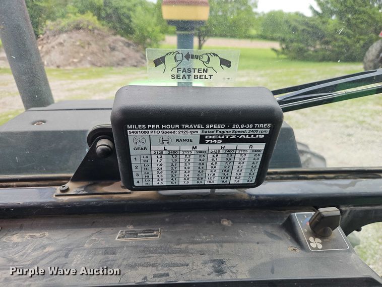 image for item EO7286 1986 Deutz-Allis 7145 MFWD tractor