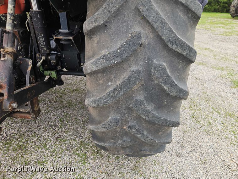 image for item EO7286 1986 Deutz-Allis 7145 MFWD tractor