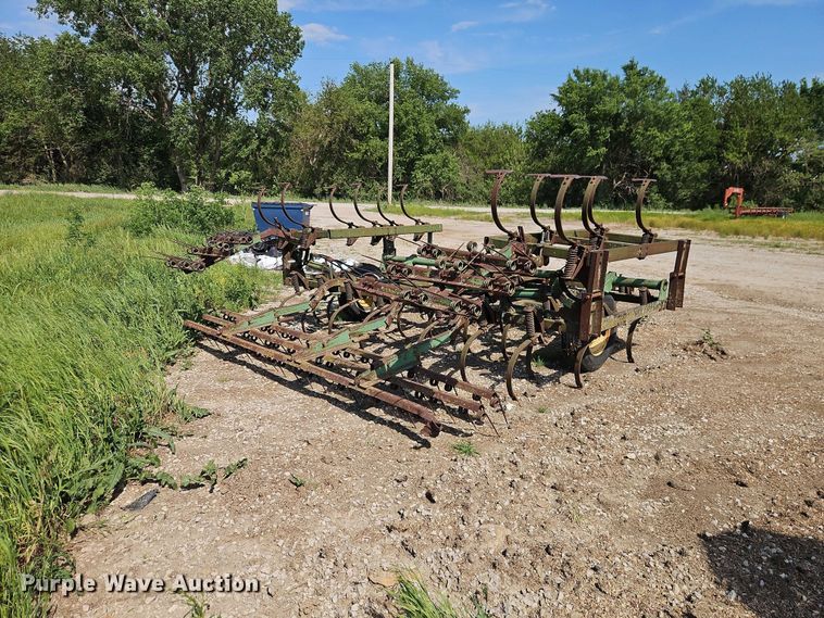 image for item EO7336 field cultivator