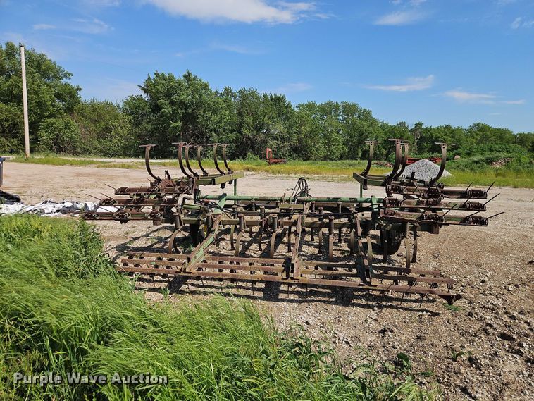 image for item EO7336 field cultivator
