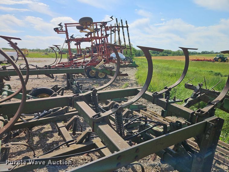 image for item EO7336 field cultivator