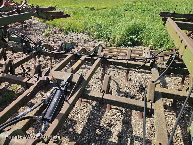 image for item EO7336 field cultivator