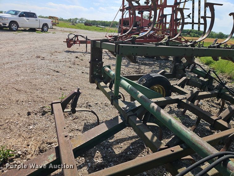 image for item EO7336 field cultivator