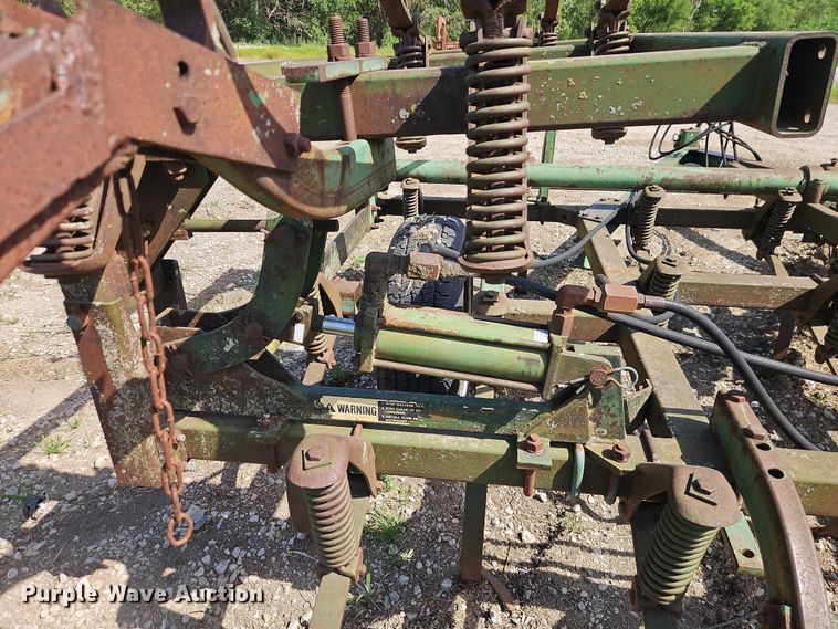 image for item EO7336 field cultivator