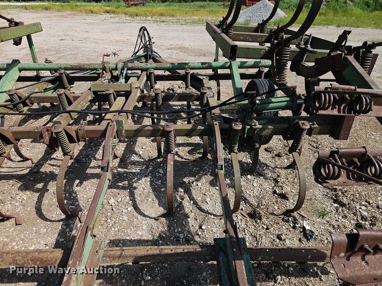 image for item EO7336 field cultivator