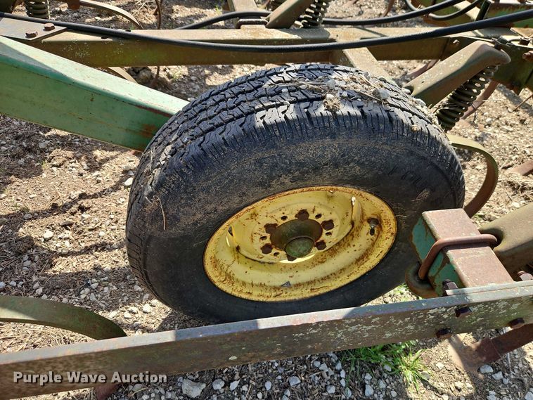 image for item EO7336 field cultivator