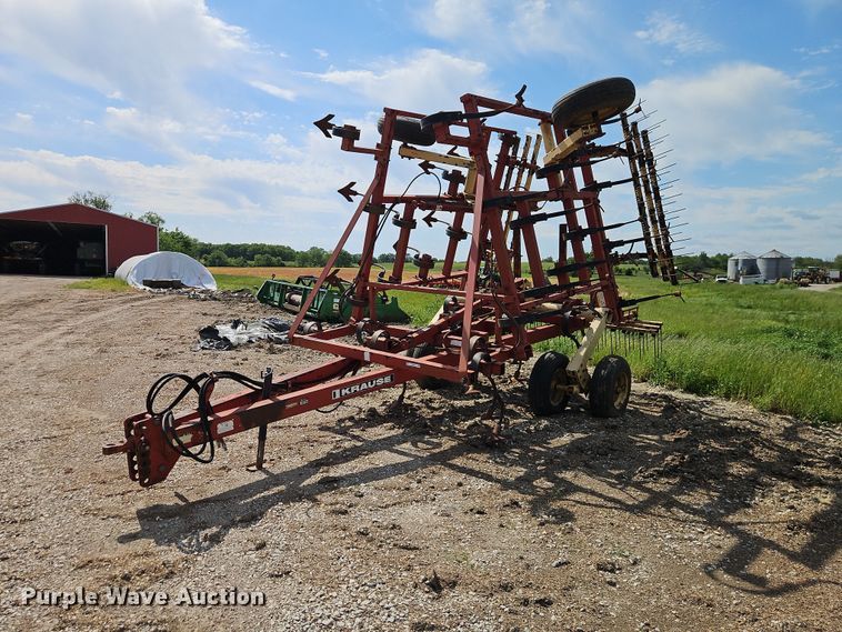image for item EO7337 Krause 4223 field cultivator