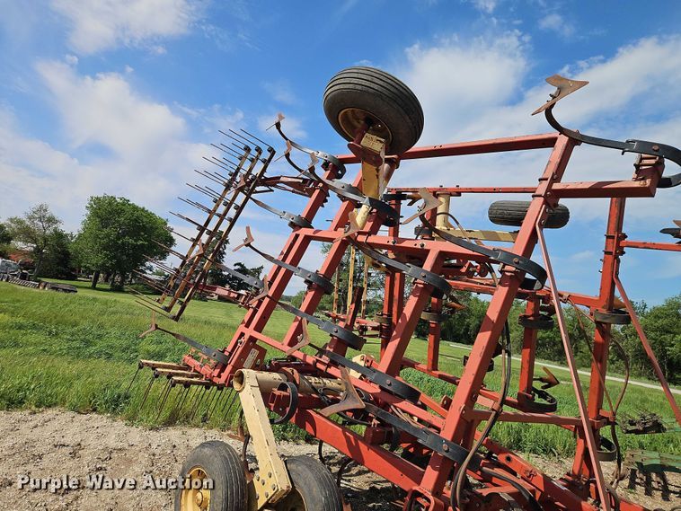 image for item EO7337 Krause 4223 field cultivator