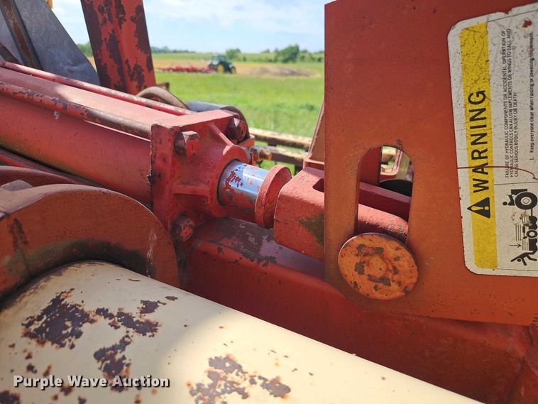 image for item EO7337 Krause 4223 field cultivator