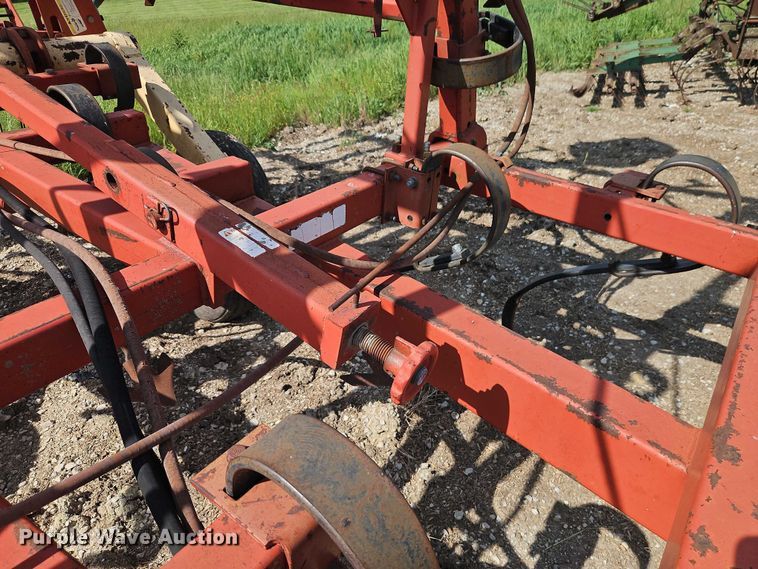 image for item EO7337 Krause 4223 field cultivator