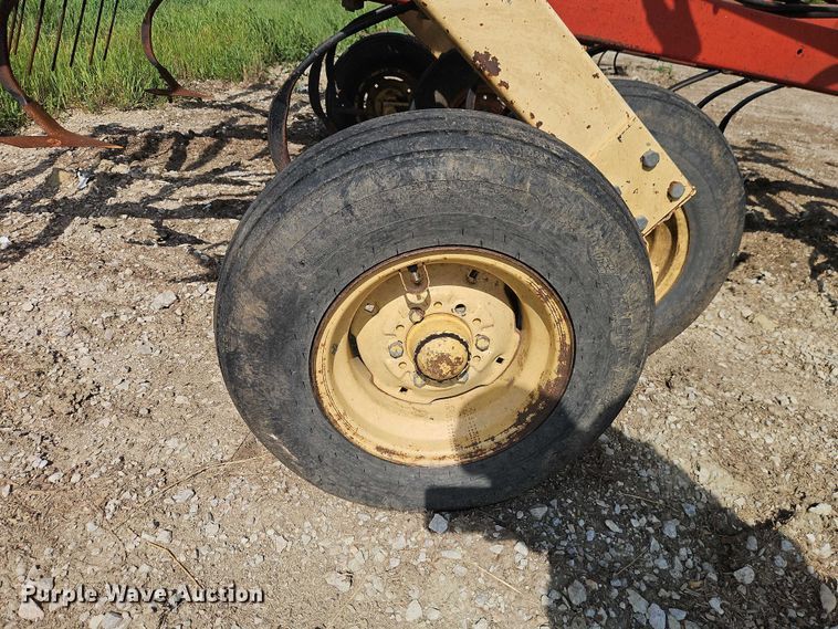 image for item EO7337 Krause 4223 field cultivator
