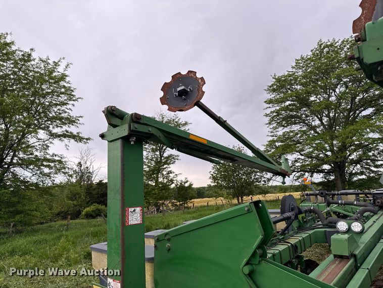 image for item ER0489 John Deere 7200 Conservation planter