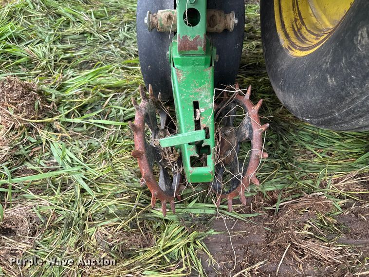 image for item ER0489 John Deere 7200 Conservation planter