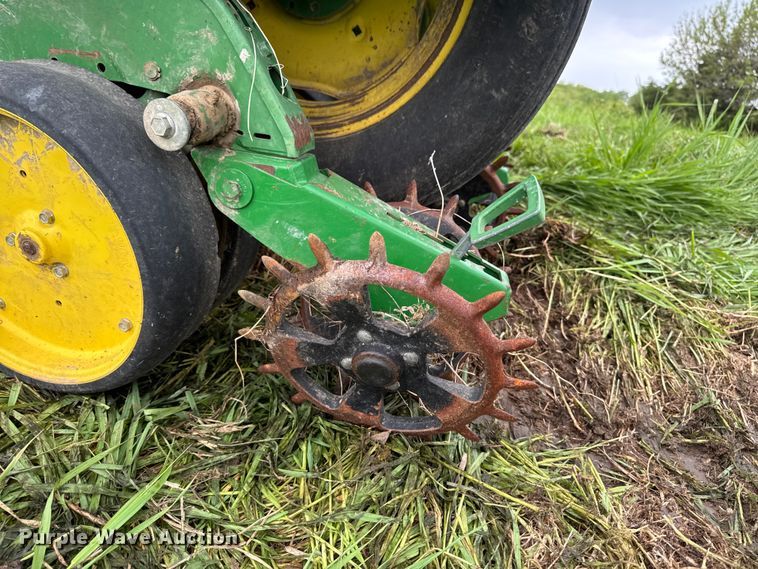 image for item ER0489 John Deere 7200 Conservation planter