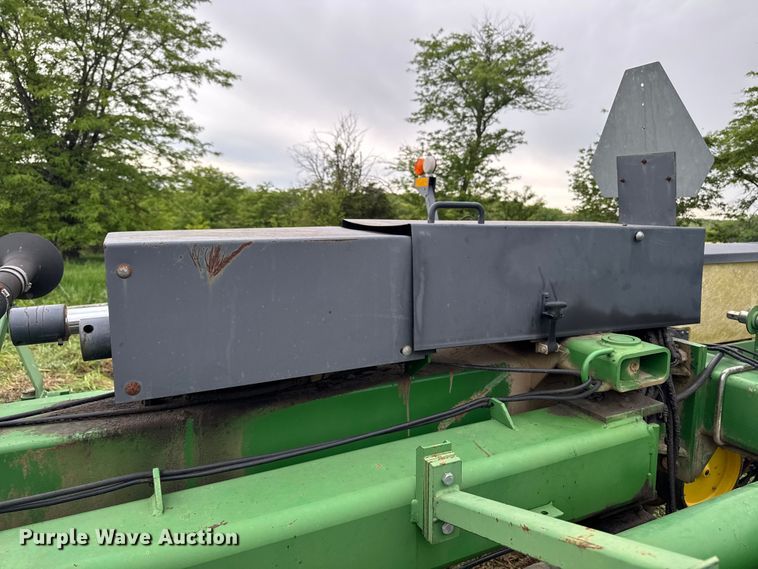 image for item ER0489 John Deere 7200 Conservation planter