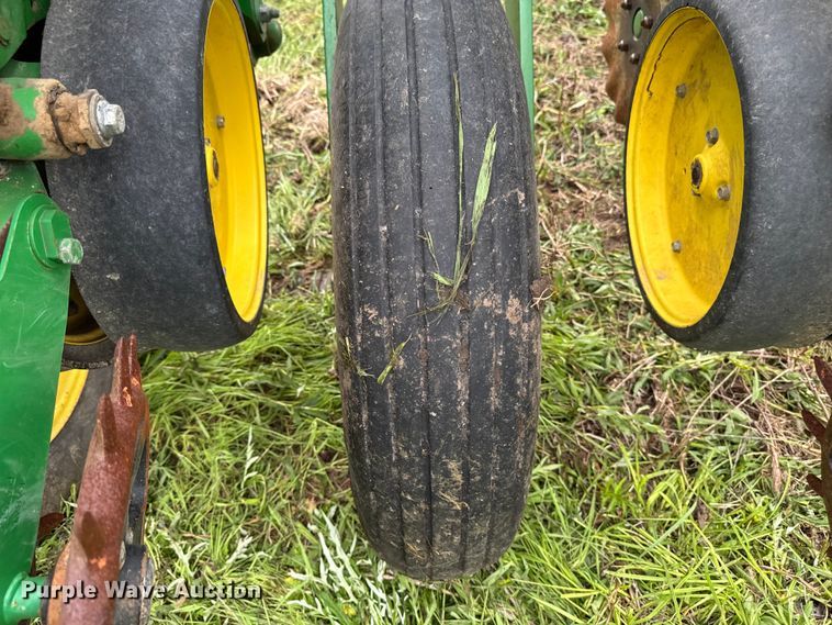 image for item ER0489 John Deere 7200 Conservation planter