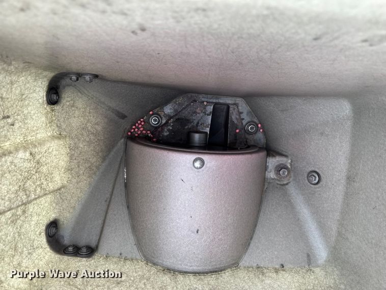 image for item ER0490 Kinze 2600 planter