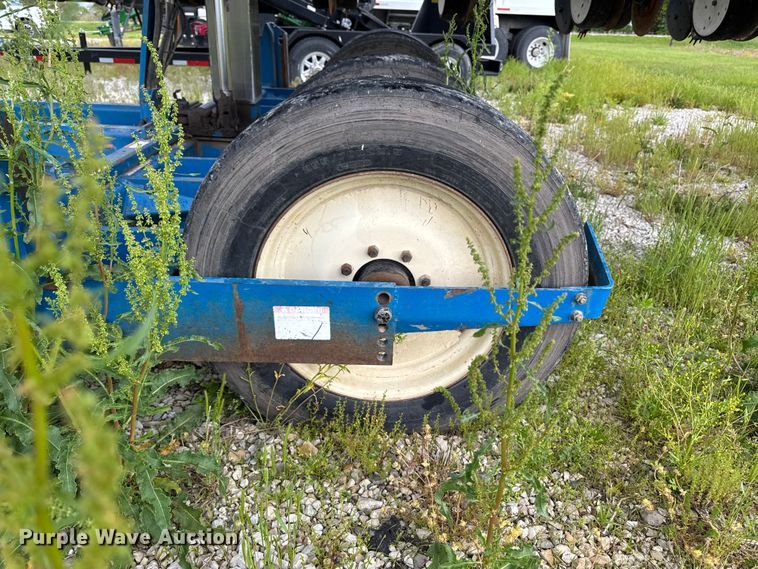 image for item ER0490 Kinze 2600 planter