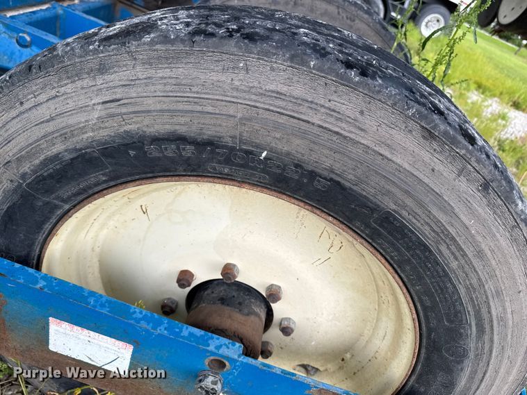 image for item ER0490 Kinze 2600 planter