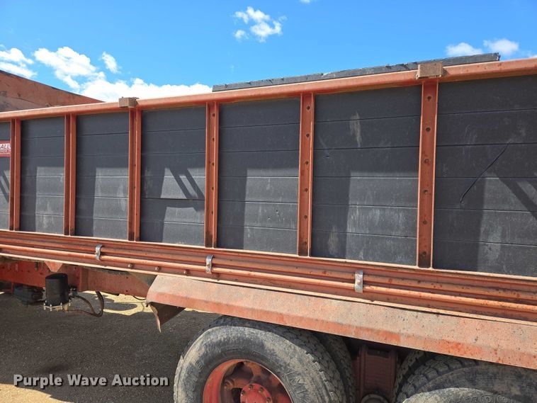 image for item ER1524 1989 Mack DM690S manure spreader truck