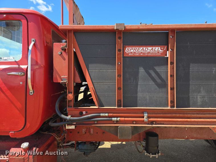 image for item ER1524 1989 Mack DM690S manure spreader truck