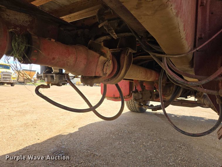 image for item ER1524 1989 Mack DM690S manure spreader truck
