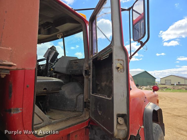 image for item ER1524 1989 Mack DM690S manure spreader truck