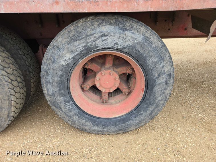 image for item ER1524 1989 Mack DM690S manure spreader truck