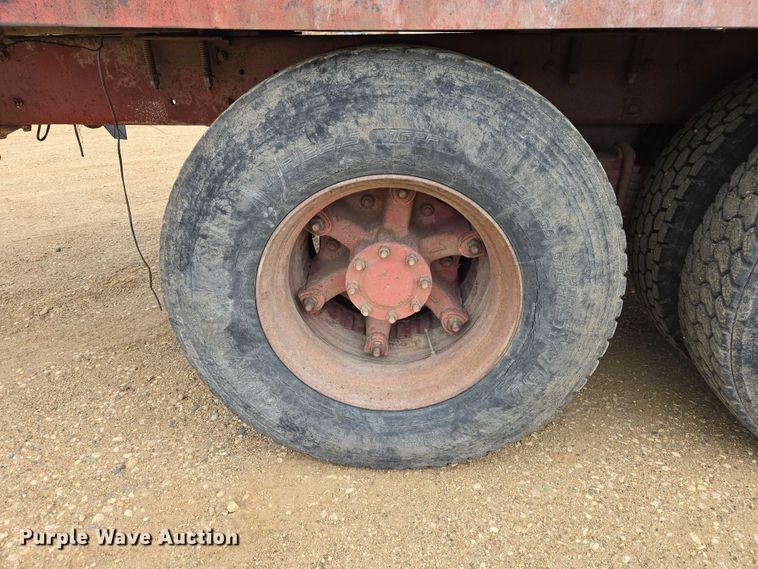 image for item ER1524 1989 Mack DM690S manure spreader truck