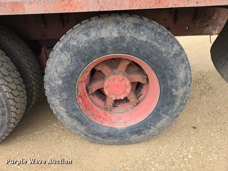 image for item ER1524 1989 Mack DM690S manure spreader truck