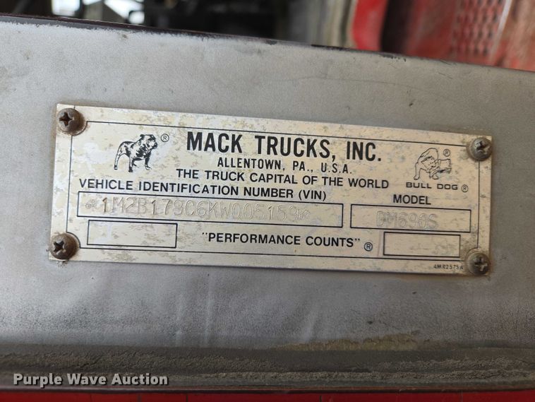 image for item ER1524 1989 Mack DM690S manure spreader truck