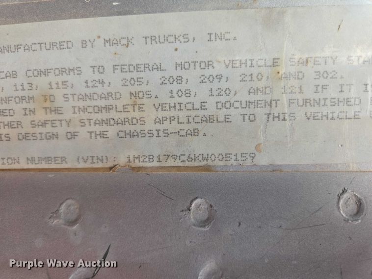 image for item ER1524 1989 Mack DM690S manure spreader truck