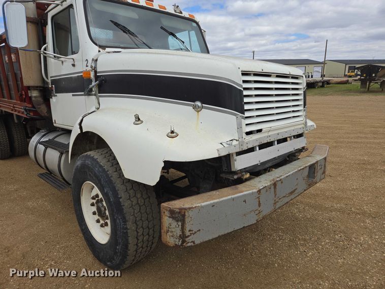 image for item ER1525 1991 International 8200 manure spreader truck