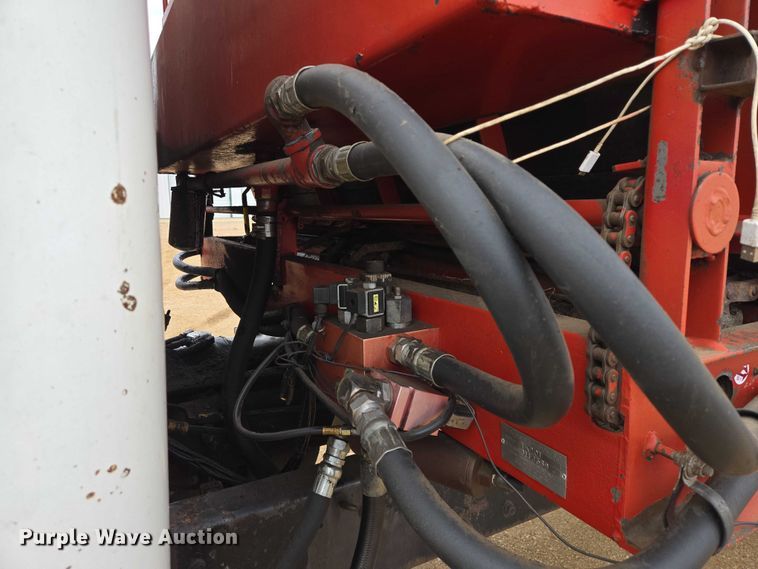 image for item ER1525 1991 International 8200 manure spreader truck