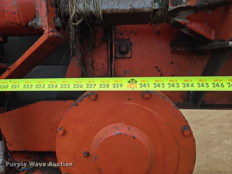 image for item ER1525 1991 International 8200 manure spreader truck