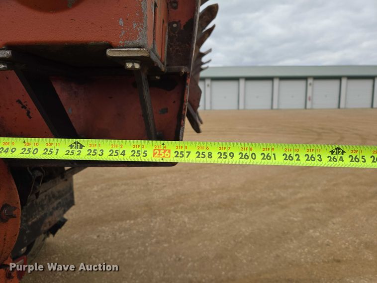 image for item ER1525 1991 International 8200 manure spreader truck