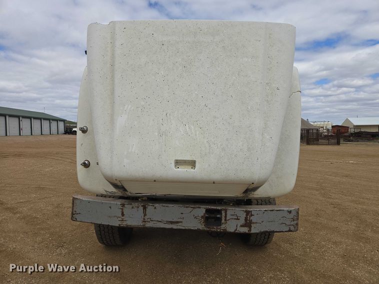 image for item ER1525 1991 International 8200 manure spreader truck