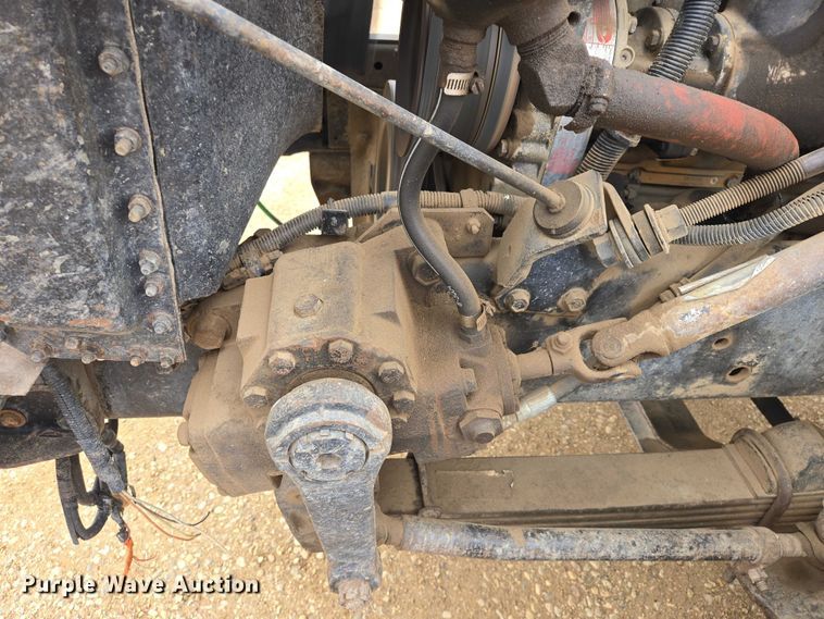 image for item ER1525 1991 International 8200 manure spreader truck