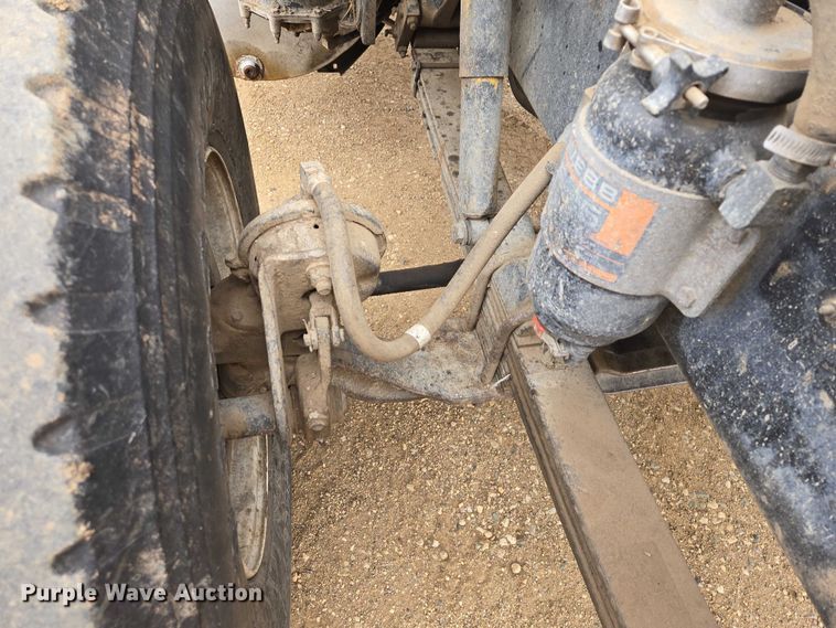 image for item ER1525 1991 International 8200 manure spreader truck