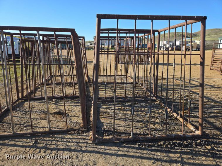 image for item ER1536 (6) hay bale feeders