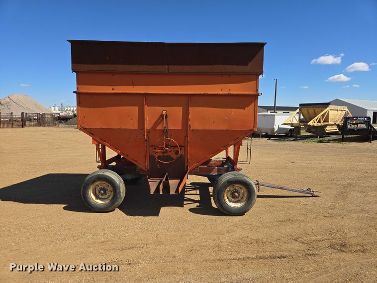 image for item ER1555 Gravity wagon