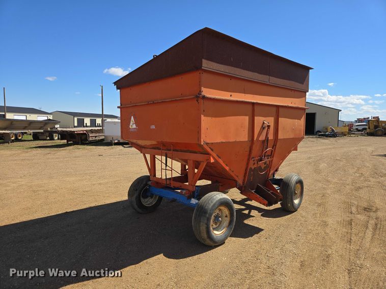 image for item ER1555 Gravity wagon