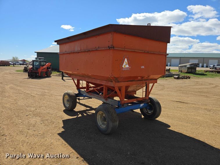 image for item ER1555 Gravity wagon