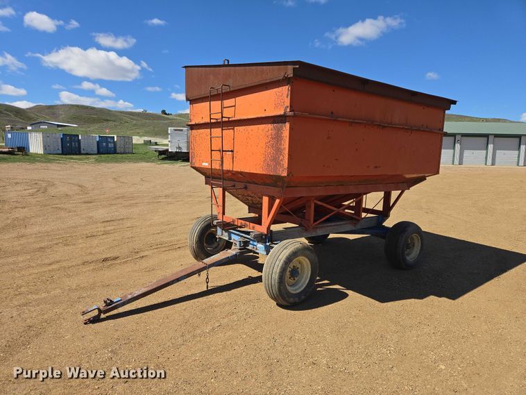 image for item ER1555 Gravity wagon
