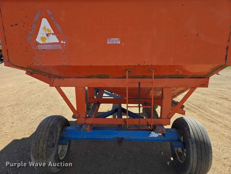 image for item ER1555 Gravity wagon