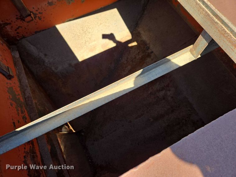 image for item ER1555 Gravity wagon