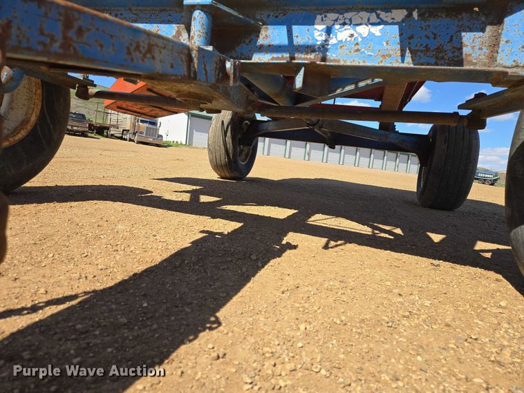 image for item ER1555 Gravity wagon