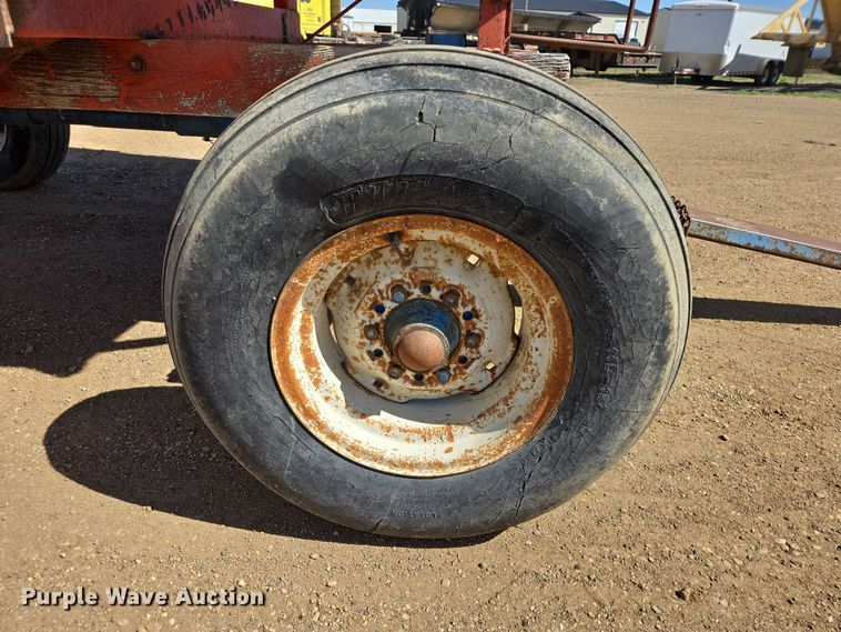 image for item ER1555 Gravity wagon