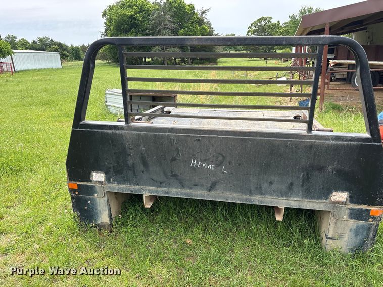 image for item ES8984 Butler hydraulic bale bed