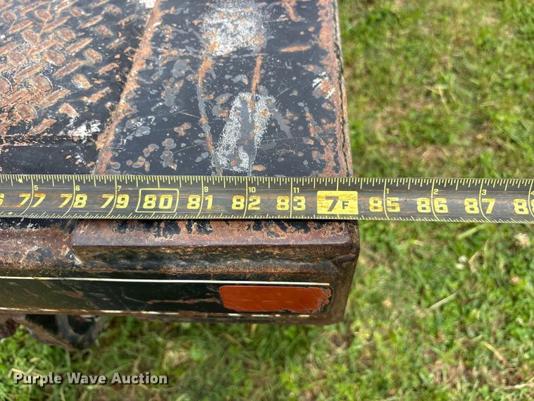 image for item ES8984 Butler hydraulic bale bed